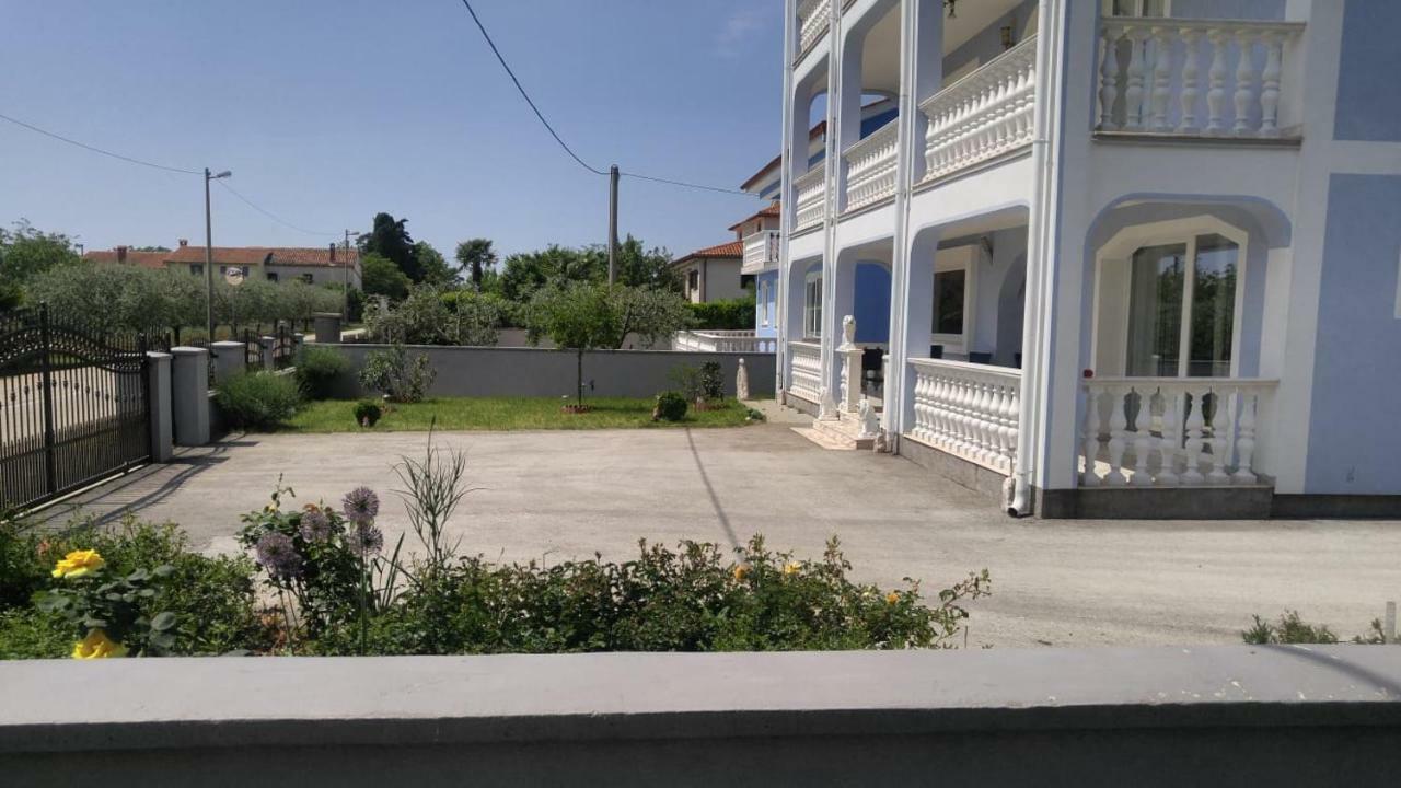 Apartman Janja Porec Ngoại thất bức ảnh