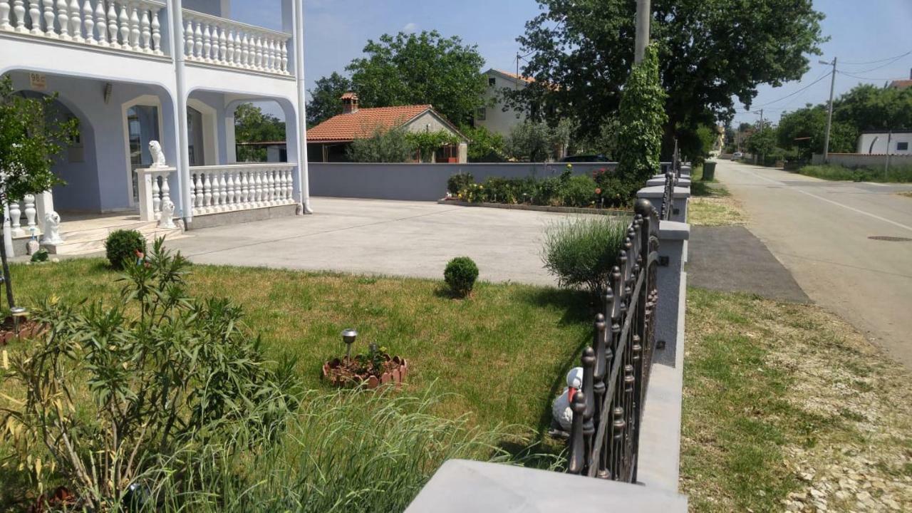 Apartman Janja Porec Ngoại thất bức ảnh